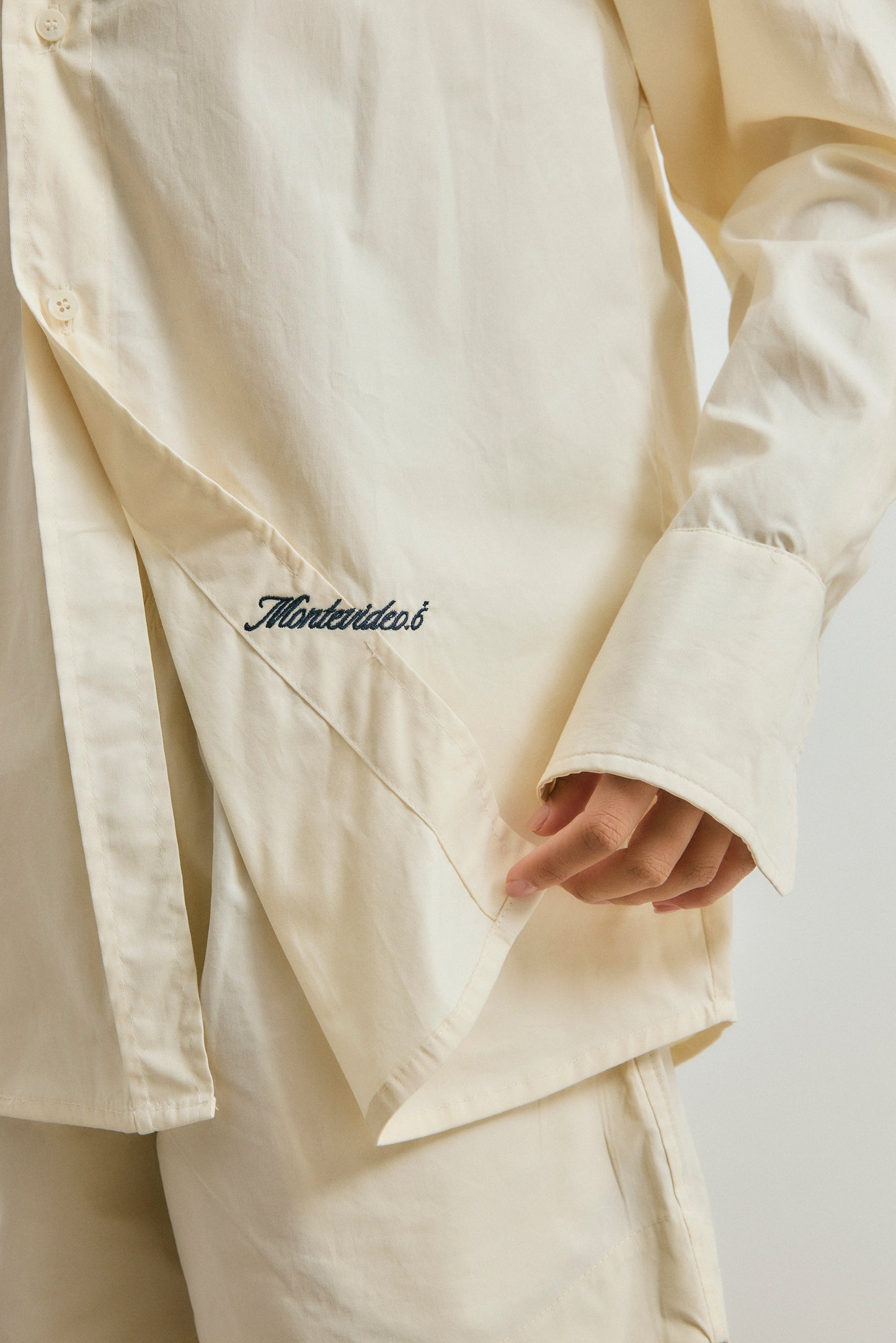 Leo Long-Sleeve Shirt